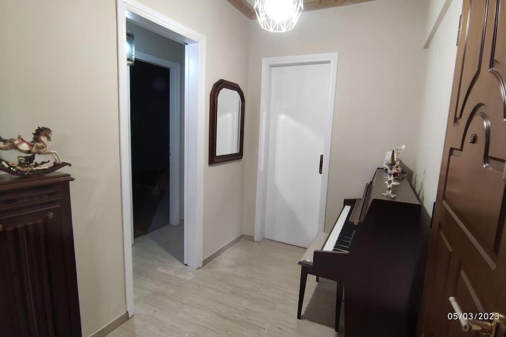 Sq Varnava Appartment Athen Exterior foto